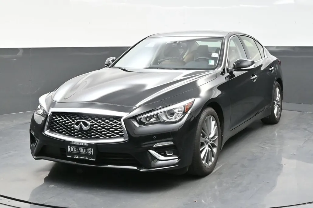 2024 Infiniti Q50 LUXE photo 1