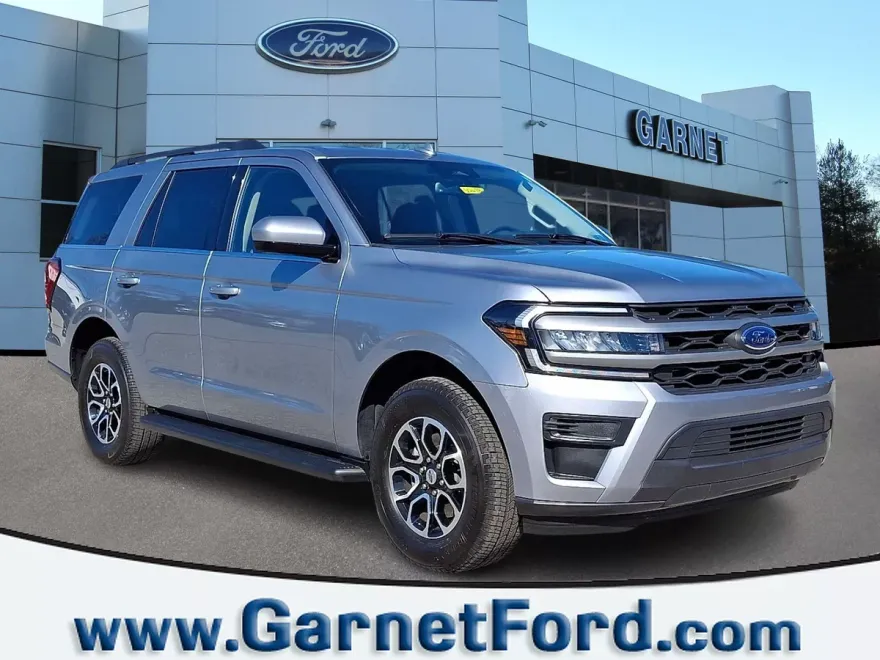 2024 Ford Expedition XLT photo 1