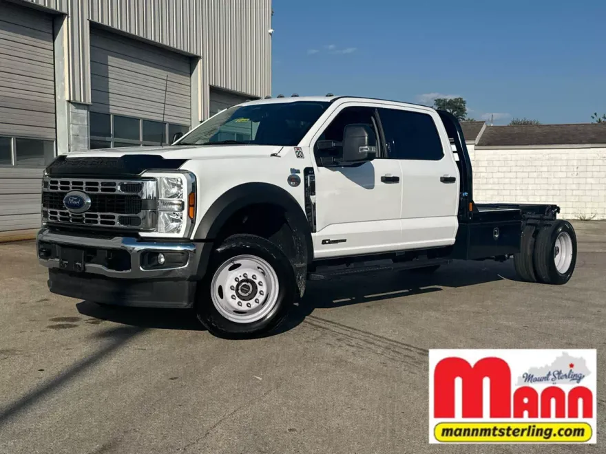 2024 Ford F-550 XLT photo 1