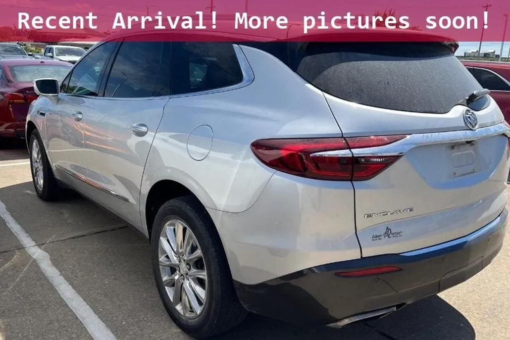 2020 Buick Enclave Essence photo 1