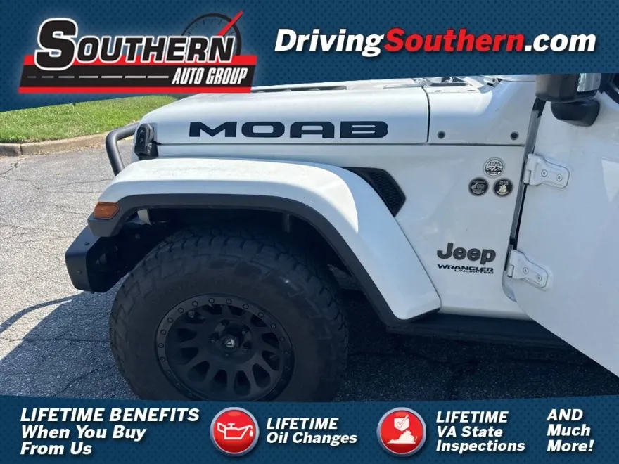 2018 Jeep Wrangler Unlimited Sahara photo 1