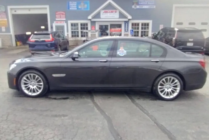 2015 Bmw 750Li / ALPINA B7 photo 1