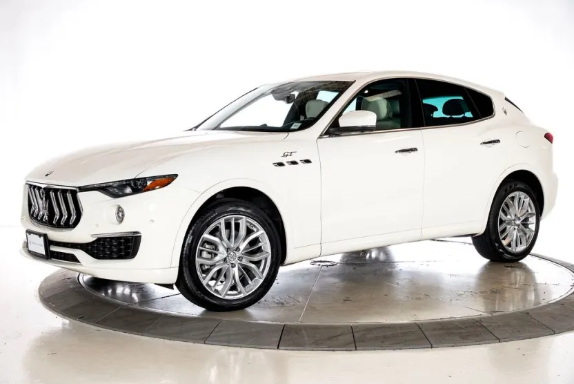 2022 Maserati Levante GT photo 1