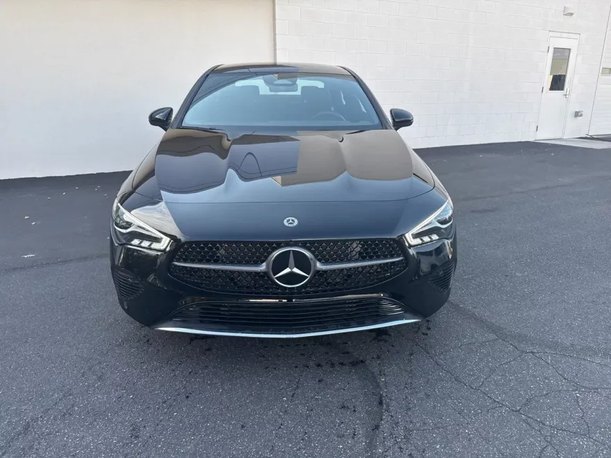 2025 Mercedes Benz CLA 250 4MATIC photo 1
