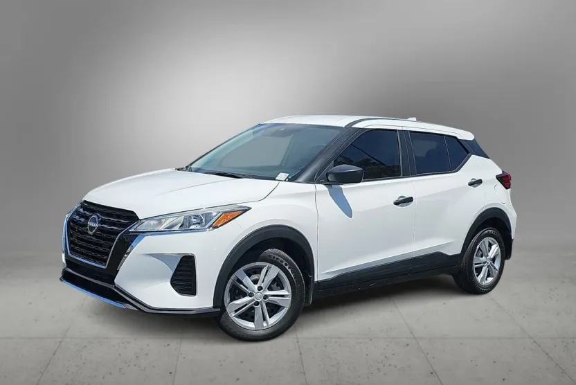 2023 Nissan Kicks S photo 1