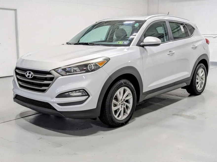 2016 Hyundai Tucson SE photo 1