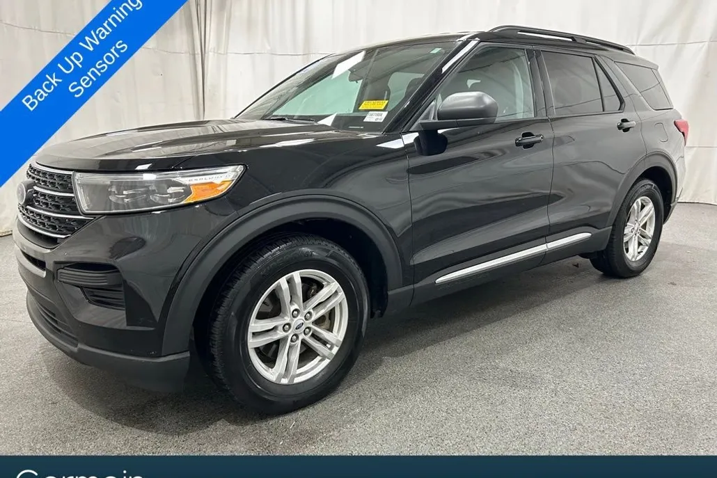 2022 Ford Explorer XLT photo 1
