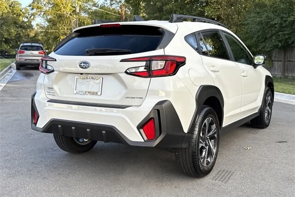 2025 Subaru Crosstrek Premium photo 1