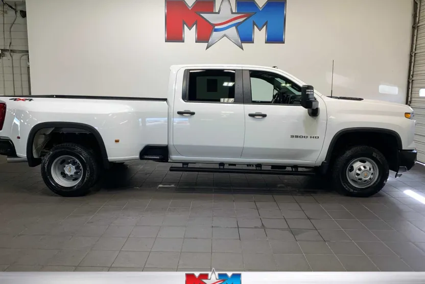 2024 Chevrolet Silverado 3500HD Work Truck photo 1