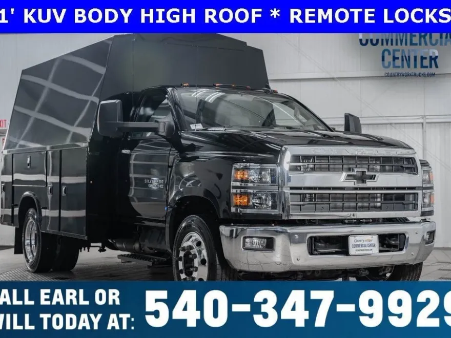 2024 Chevrolet Silverado 5500HD Work Truck photo 1