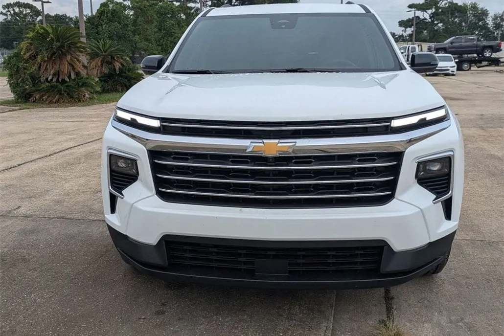2026 Chevrolet Traverse photo 1