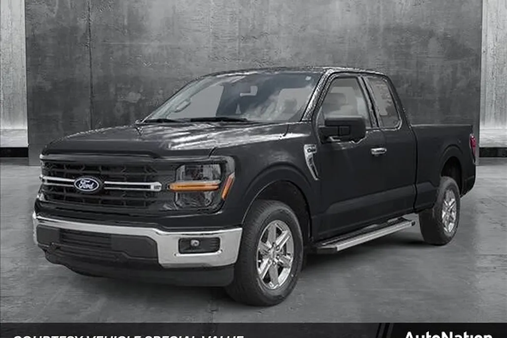 2025 Ford F-150 XLT photo 1