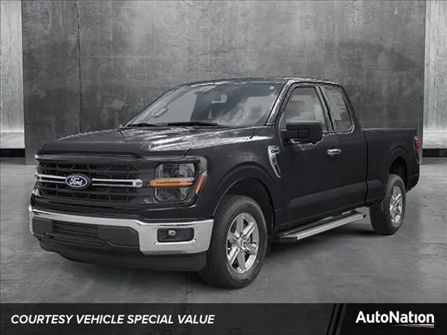 2025 Ford F-150 XLT photo 1