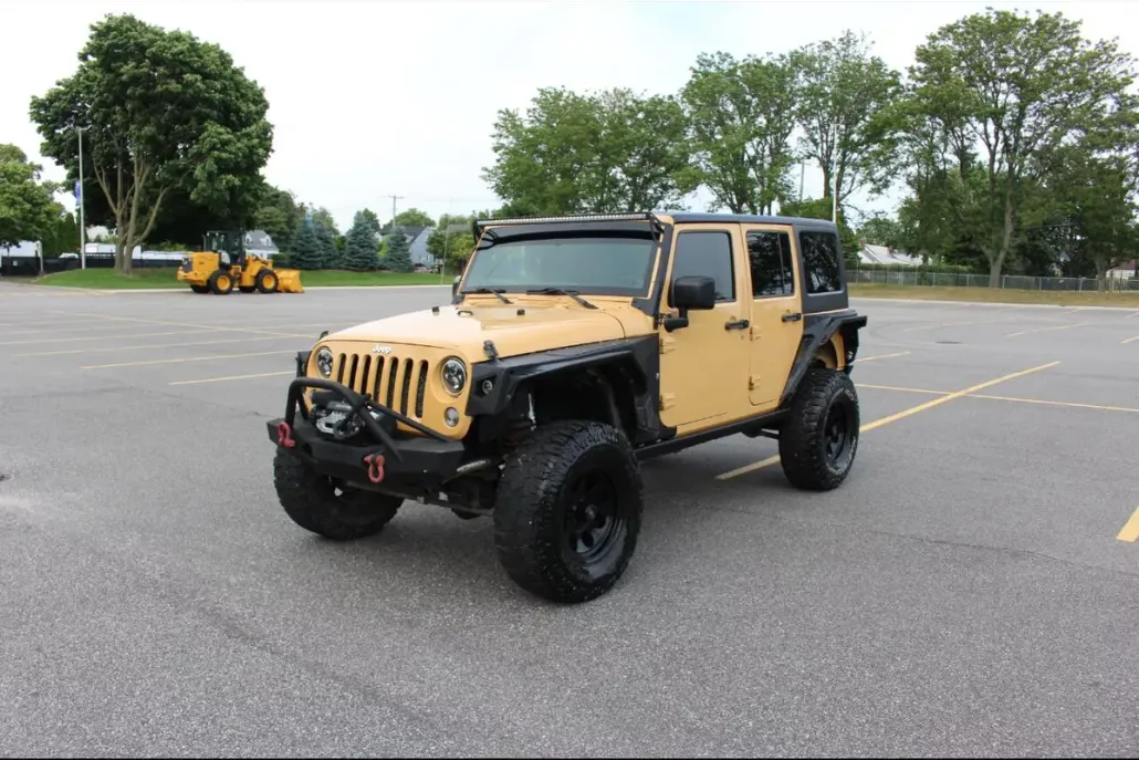 2014 Jeep Wrangler Unlimited Rubicon photo 1