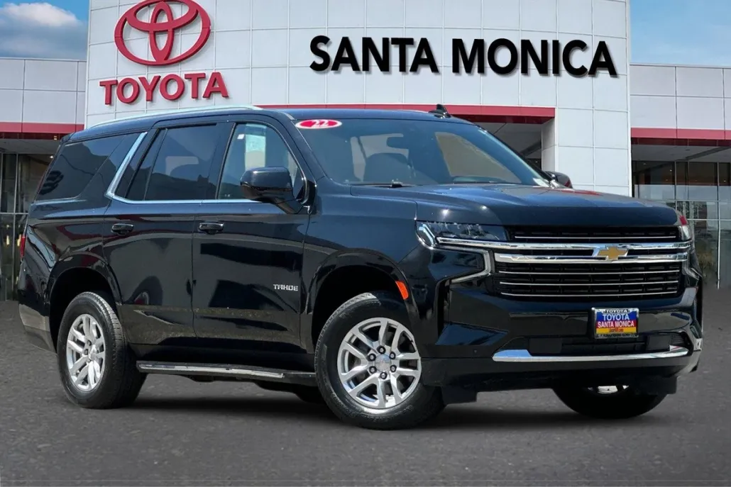 2022 Chevrolet Tahoe LT photo 1