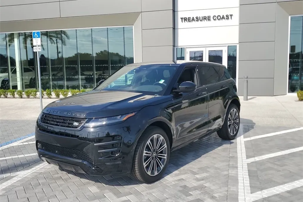 2026 Land Rover Range Rover Evoque Dynamic SE photo 1
