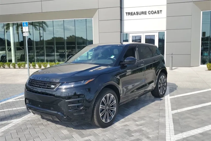 2026 Land Rover Range Rover Evoque Dynamic SE photo 1