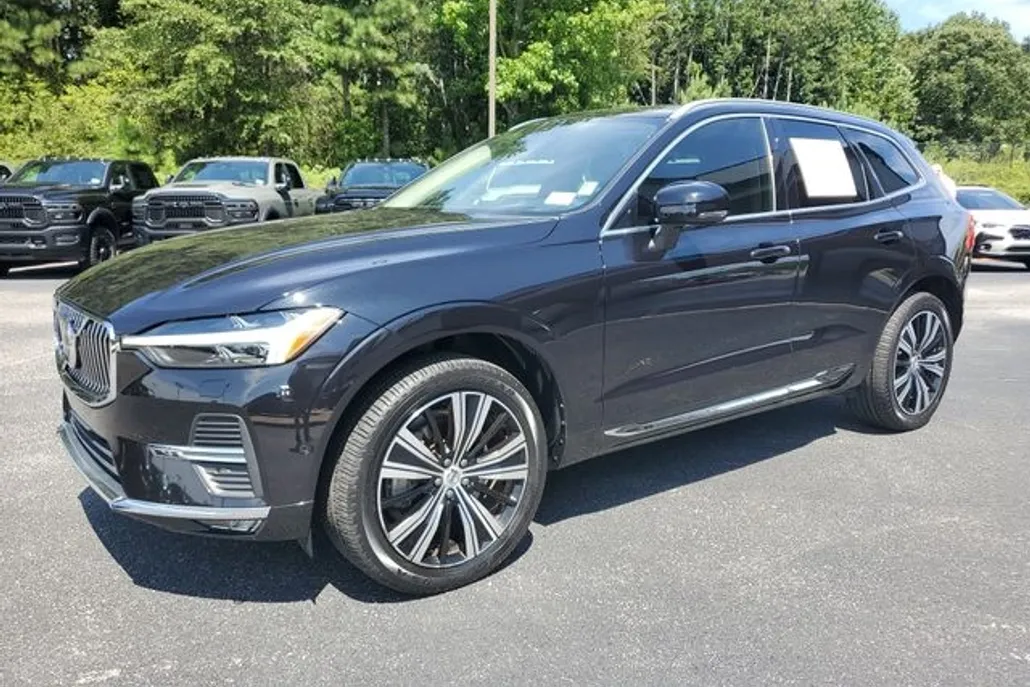 2022 Volvo XC60 Inscription photo 1