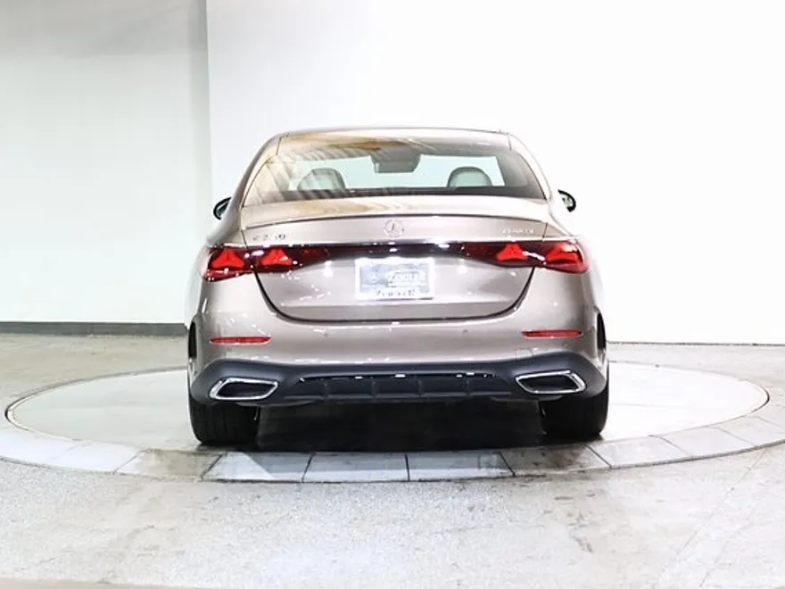 2025 Mercedes Benz E 350 4MATIC photo 1