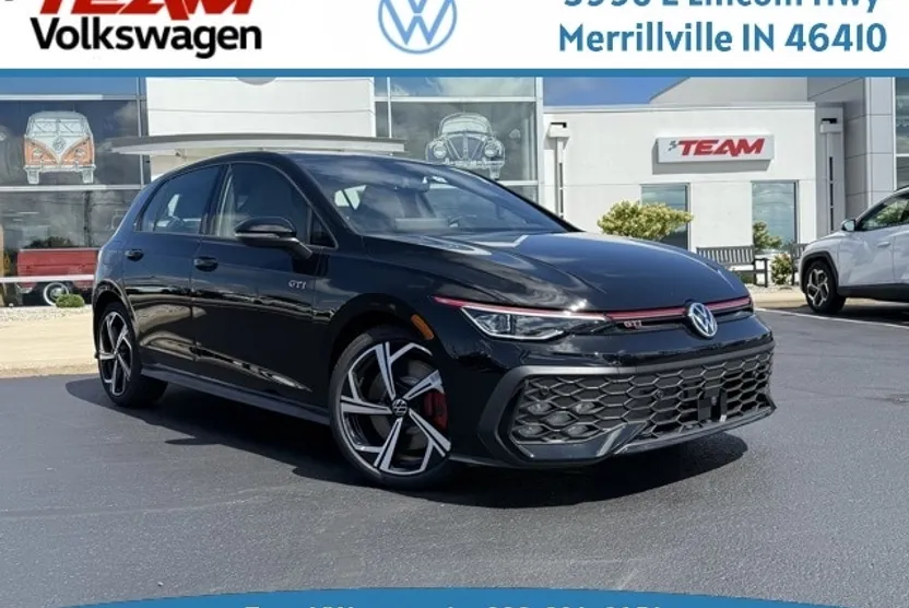 2025 Volkswagen Golf GTI SE photo 1