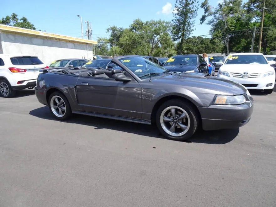 2003 Ford Mustang GT Deluxe photo 1