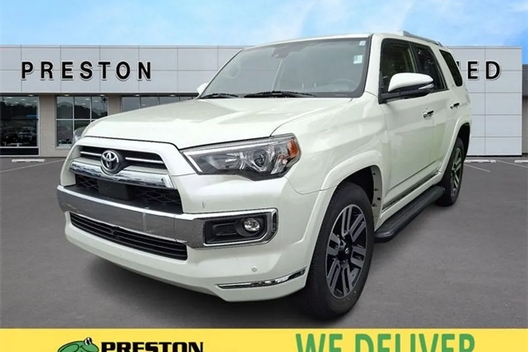 2023 Toyota 4Runner Limited photo 1