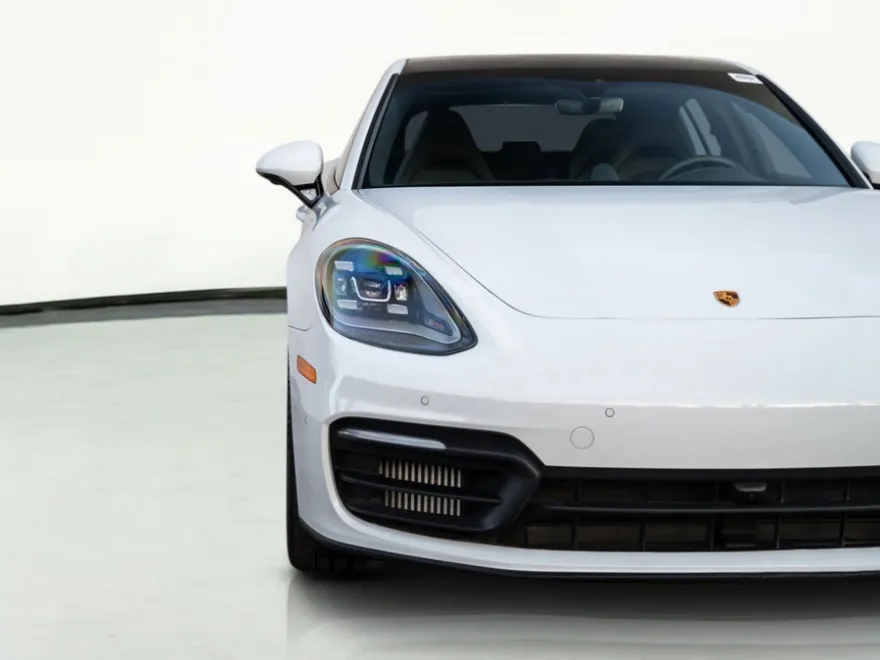 2022 Porsche Panamera Platinum photo 1