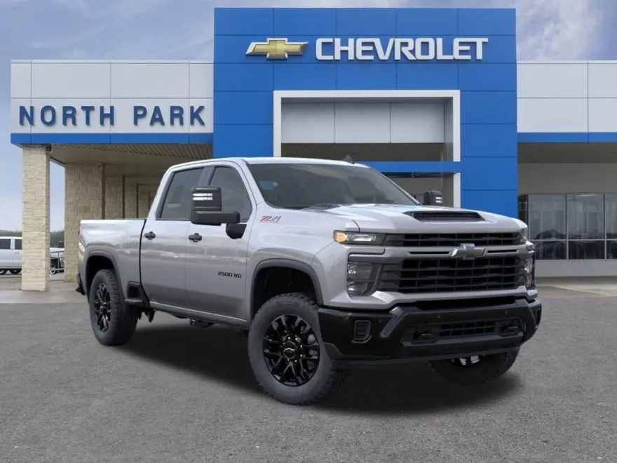 2026 Chevrolet Silverado 2500HD Custom photo 1
