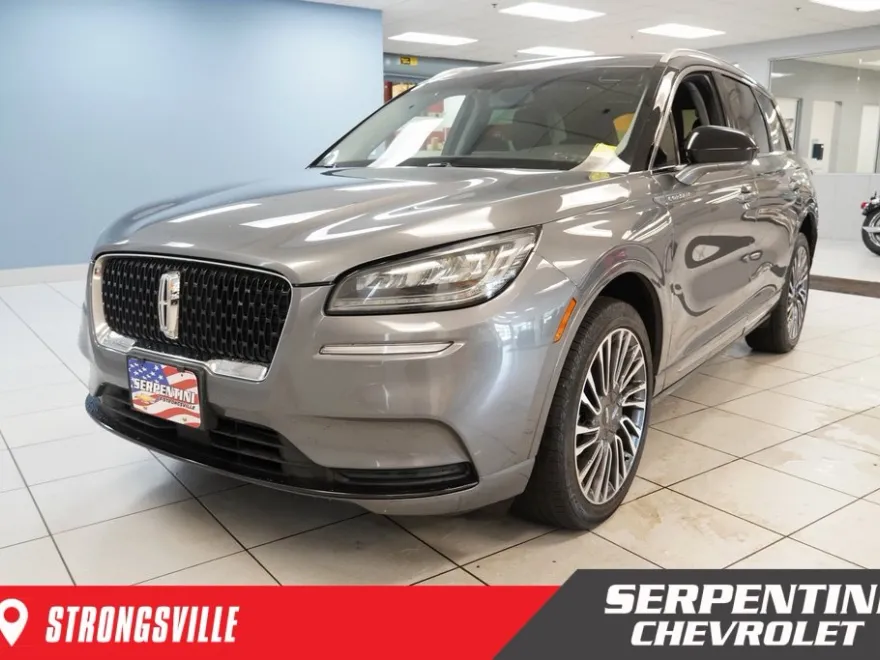 2021 Lincoln Corsair Standard photo 1