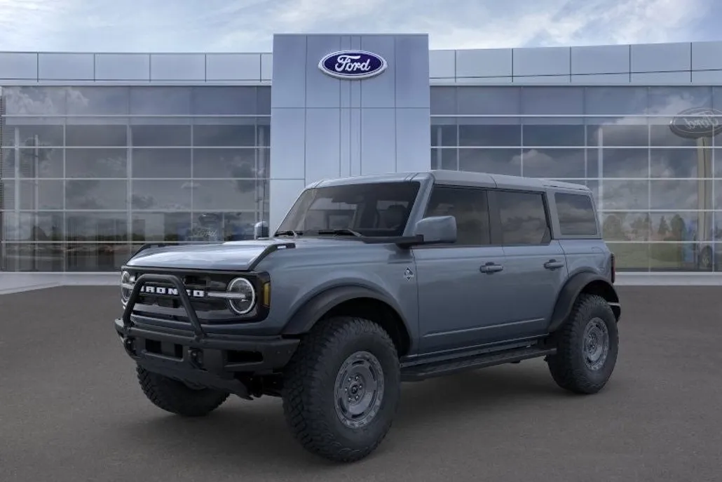 2024 Ford Bronco Outer Banks photo 1