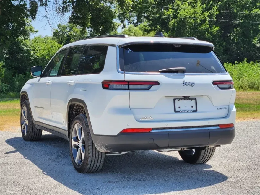 2025 Jeep Grand Cherokee Limited photo 1