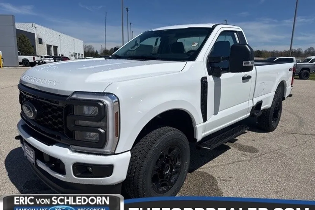 2025 Ford F-350 photo 1