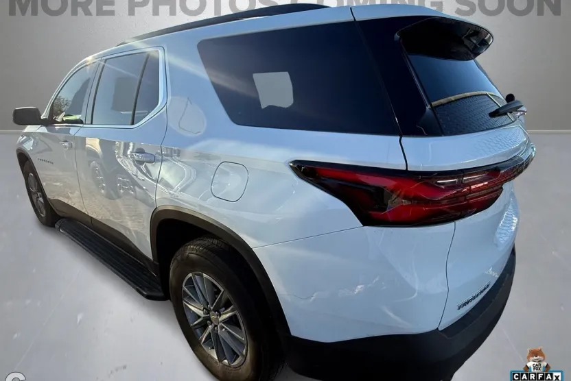 2023 Chevrolet Traverse Cloth photo 1