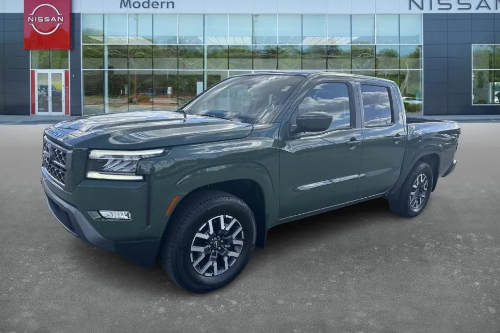 2024 Nissan Frontier SL photo 1