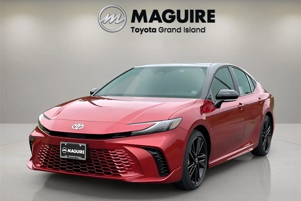 2025 Toyota Camry XSE photo 1
