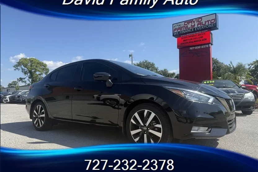 2021 Nissan Versa SR photo 1