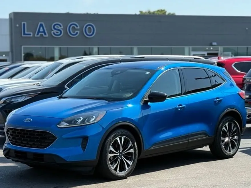 2021 Ford Escape SE photo 1