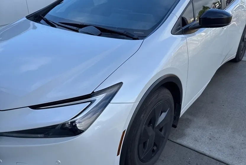 2024 Toyota Prius Prime SE photo 1