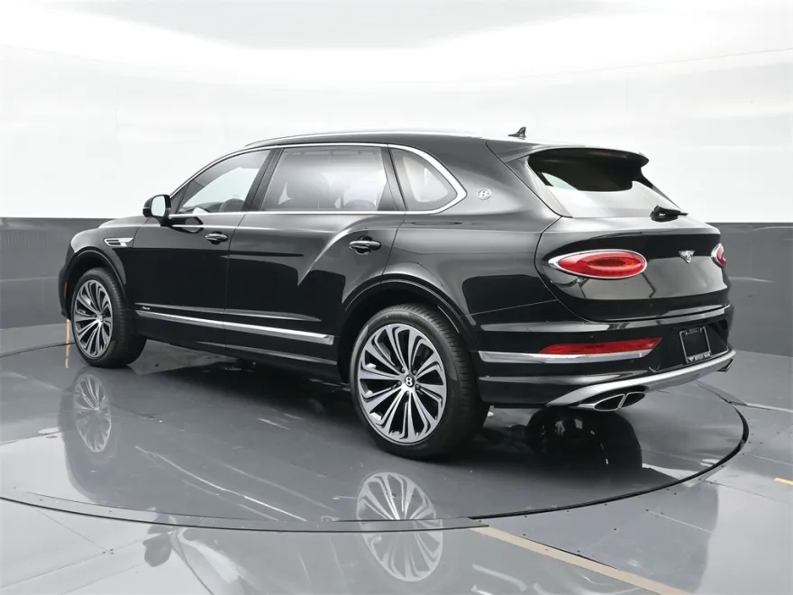 2025 Bentley Bentayga EWB Azure photo 1