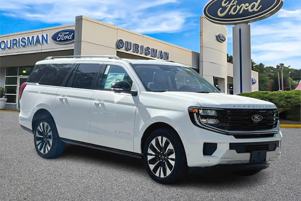 2025 Ford Expedition MAX Platinum photo 1