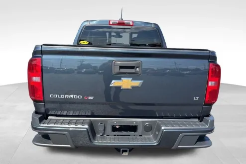 2019 Chevrolet Colorado LT photo 3