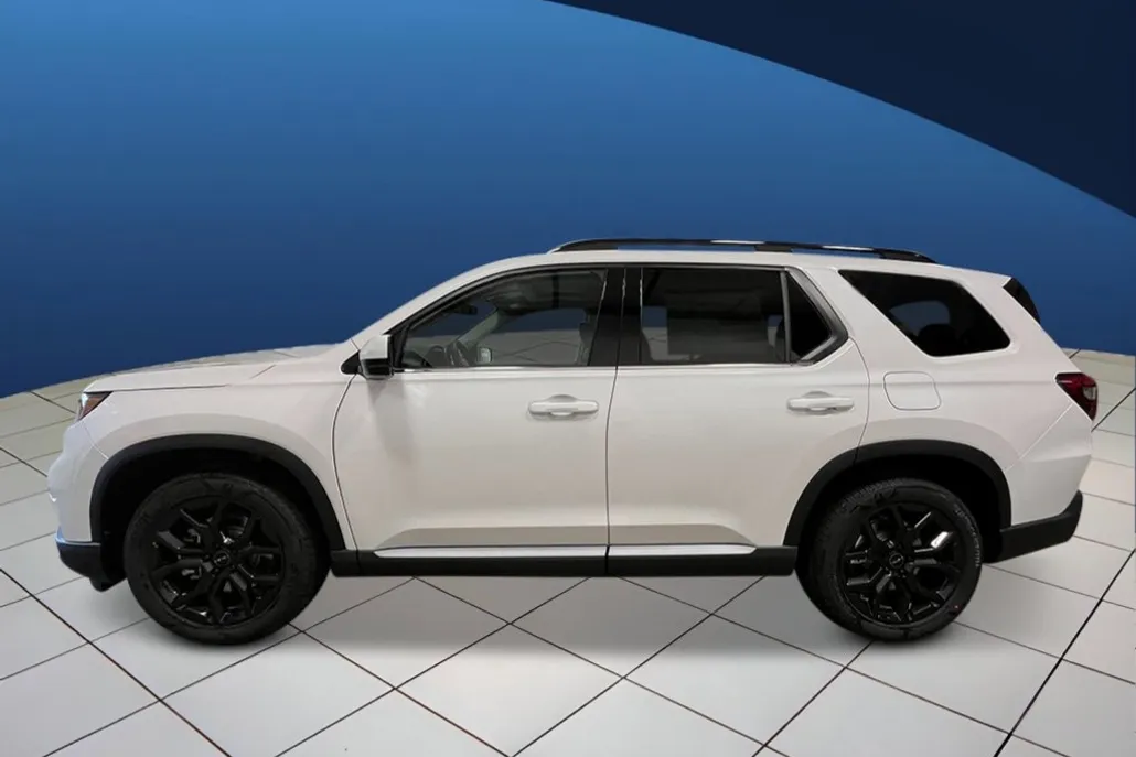 2025 Honda Pilot Touring photo 1