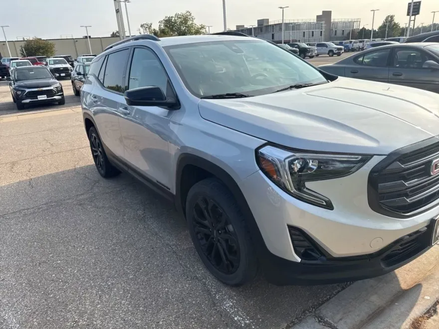 2021 Gmc Terrain SLT photo 1