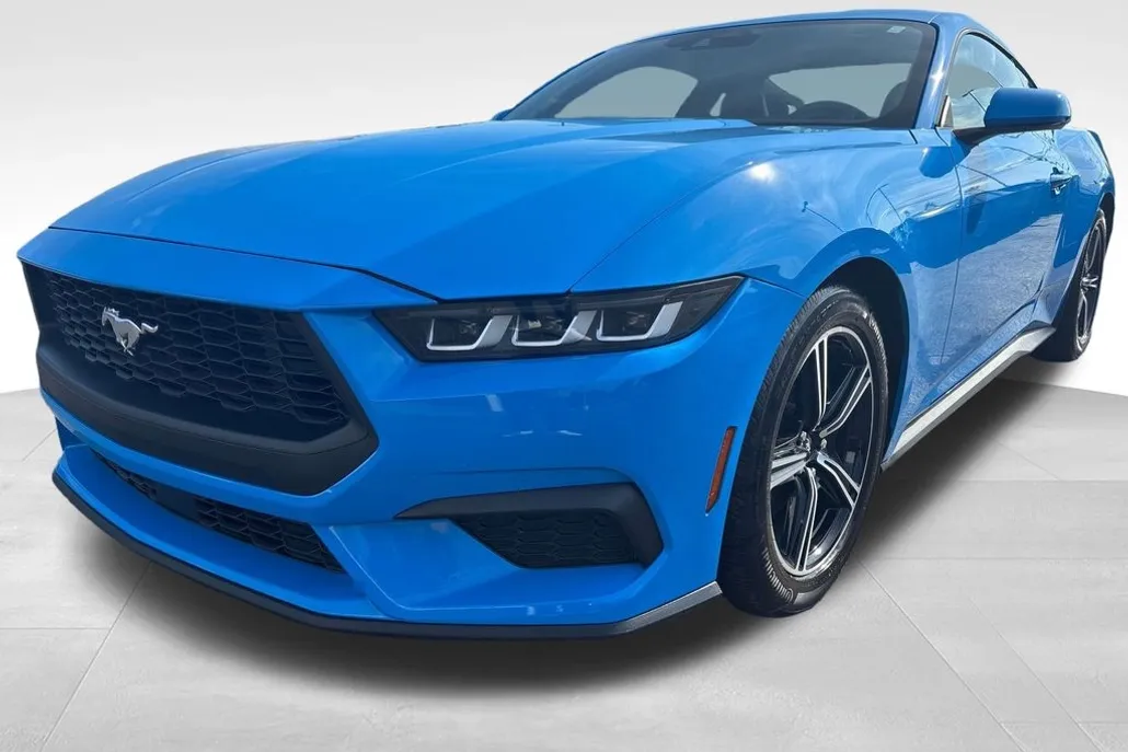 2024 Ford Mustang EcoBoost photo 1