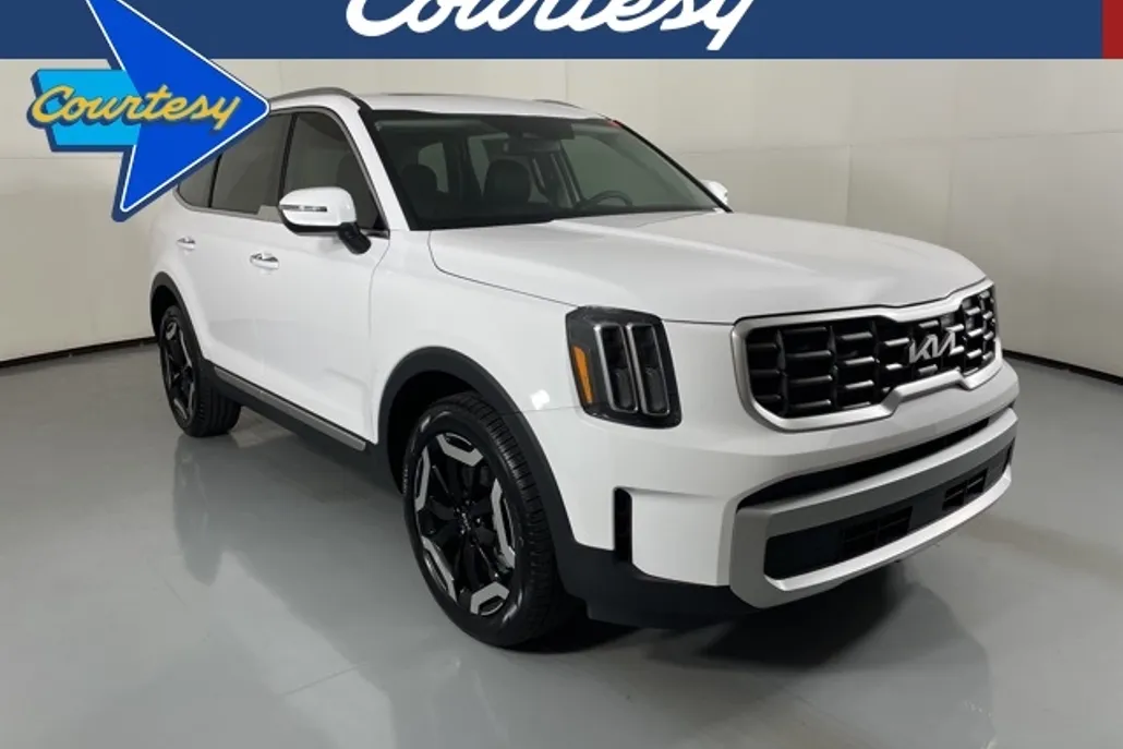 2025 Kia Telluride S photo 1