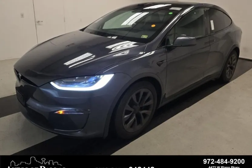2022 Tesla Model X photo 1