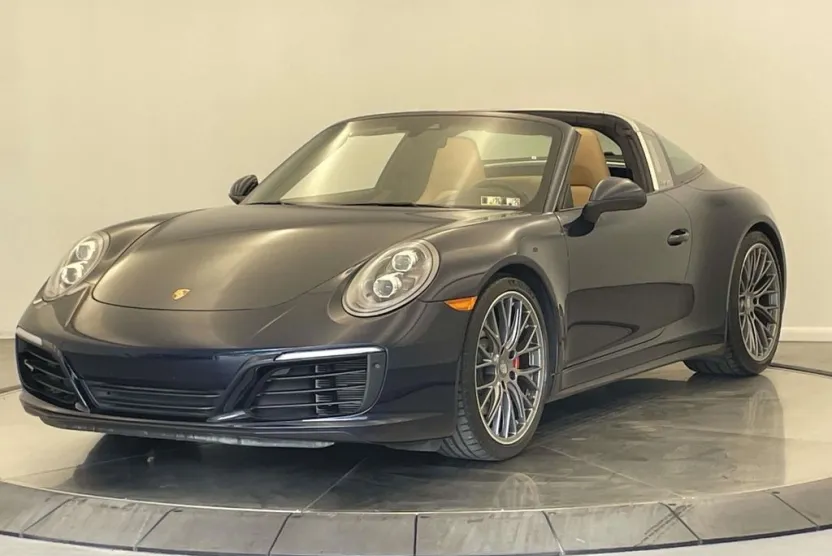 2018 Porsche 911 Targa 4S photo 1