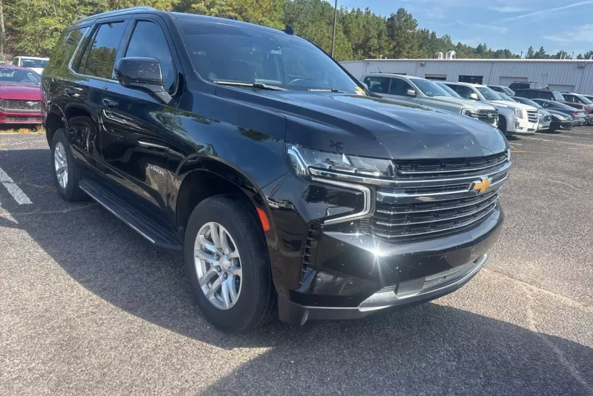 2021 Chevrolet Tahoe LT photo 1