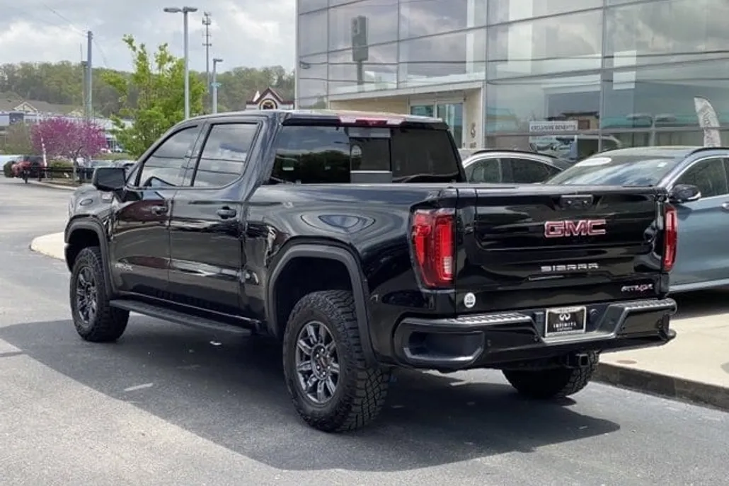 2024 Gmc Sierra 1500 AT4X photo 1