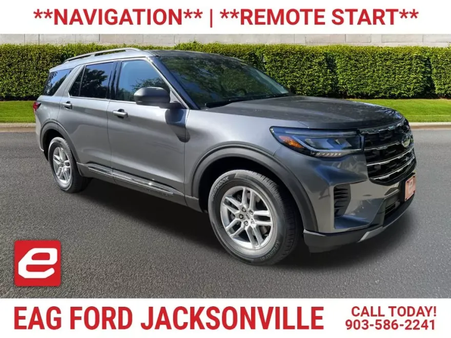2025 Ford Explorer photo 1